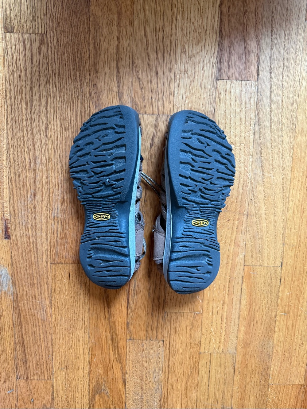 KEEN Whisper Fisherman Brown Outdoor Closed-Toe Sandals - Picture 2 of 3